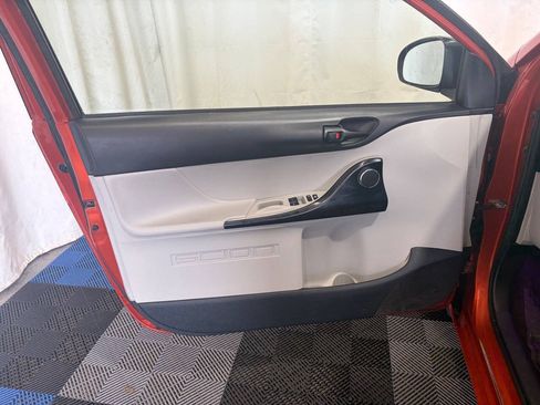 Used 2012 Scion iQ w/ Rear Speaker Pkg FWD image 8