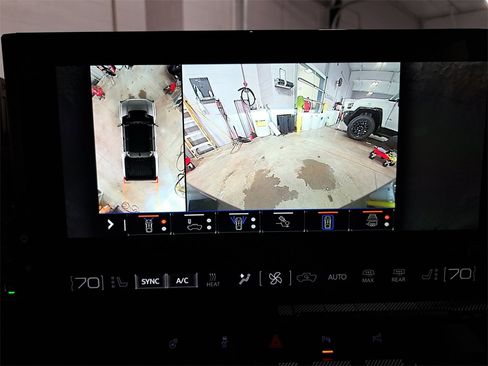 New 2025 GMC Hummer EV 3X image 34