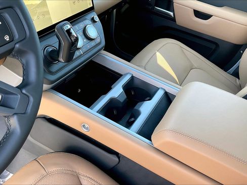 New 2026 Land Rover Defender 110 X AWD/4WD image 13