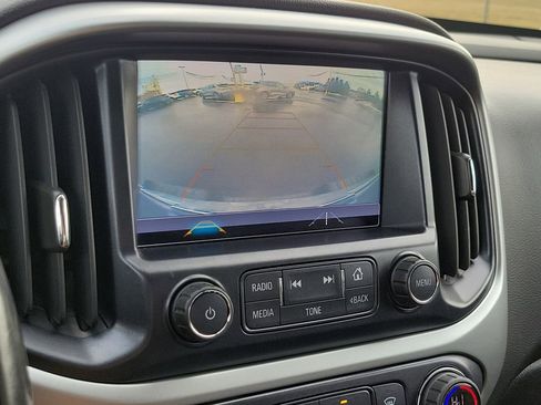 Used 2018 Chevrolet Colorado ZR2 image 19