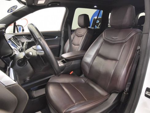 Used 2023 Cadillac XT6 Premium Luxury AWD/4WD image 14
