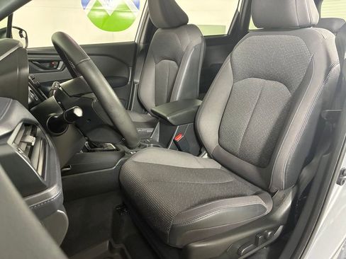 Used 2025 Subaru Forester Premium image 22