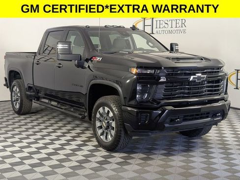 Used 2024 Chevrolet Silverado 2500 Custom w/ Custom Value Package image 2