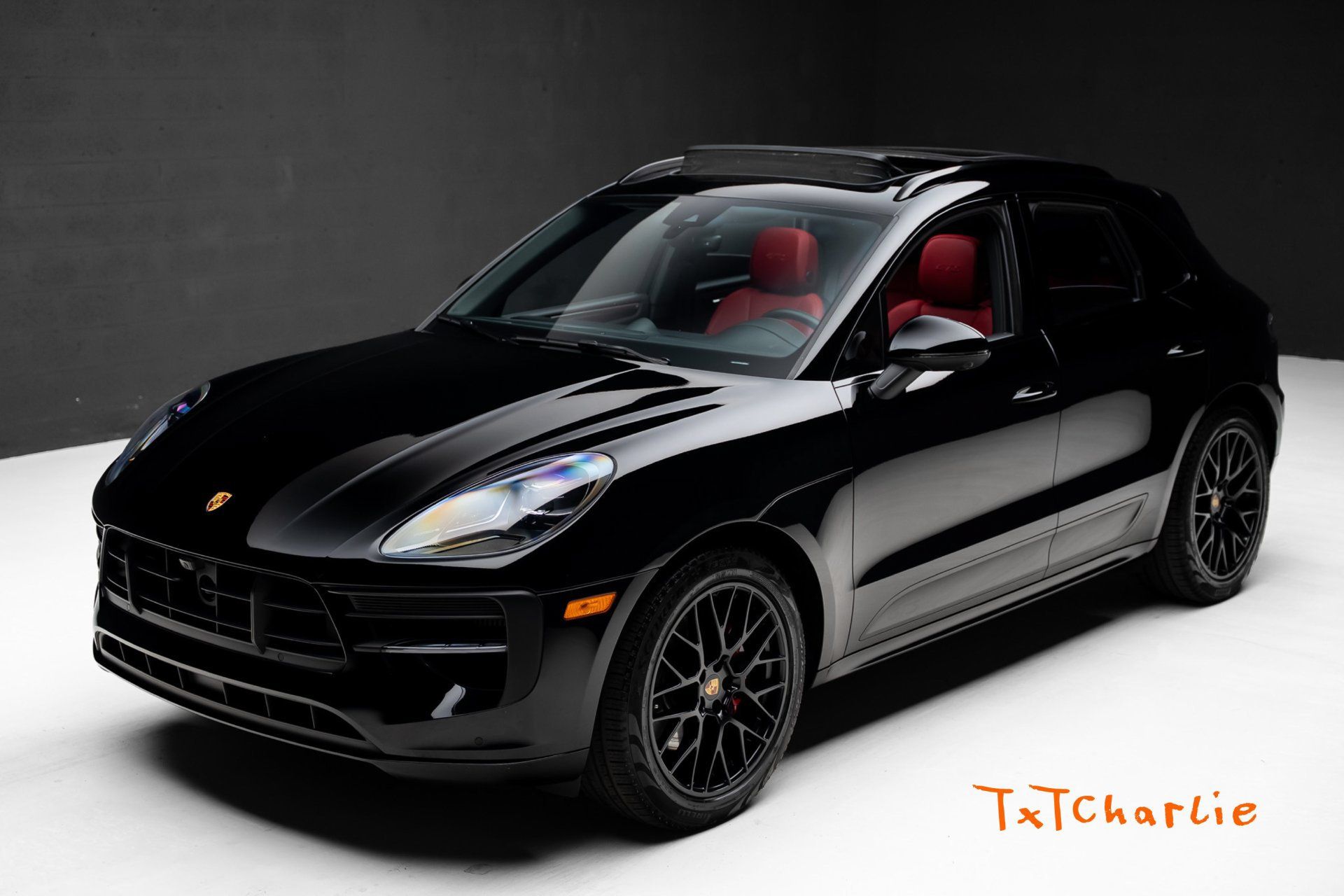 Used 2021 Porsche Macan GTS AWD/4WD image 1