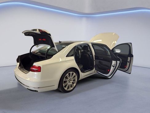 Used 2016 Audi A8 L TDI w/ Executive Package image 13