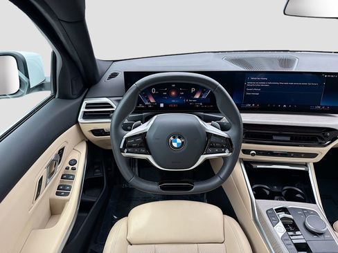 Certified 2025 BMW 330i Sedan image 19