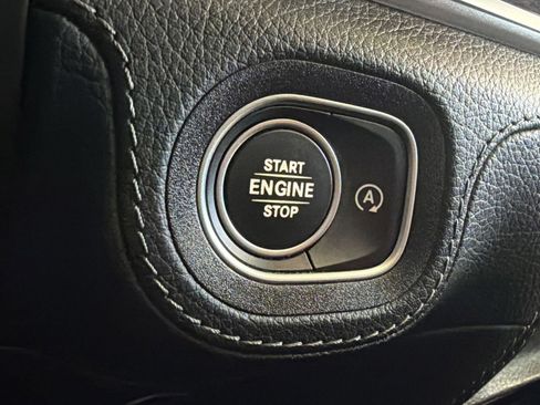Used 2022 Mercedes-Benz GLS 450 4MATIC image 27