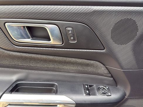 Used 2024 Ford Mustang EcoBoost image 11