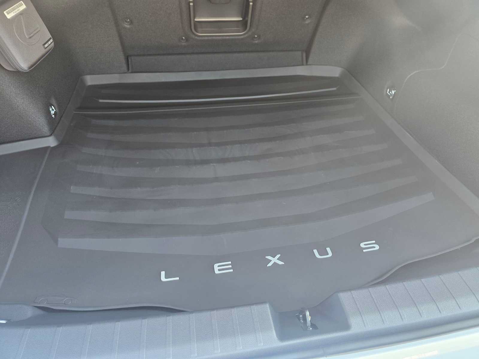 New 2026 Lexus ES 350h FWD image 14