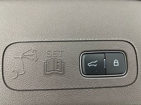 Used 2023 Lincoln Aviator Reserve w/ Equipment Group 201A AWD/4WD image 47