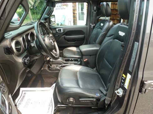 Used 2021 Jeep Wrangler Unlimited Sport w/ Sun And Sound Package AWD/4WD image 26