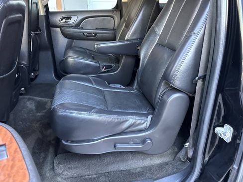 Used 2008 GMC Yukon XL SLT image 26