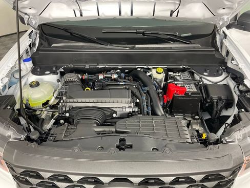 New 2026 Ford Maverick XLT FWD image 9