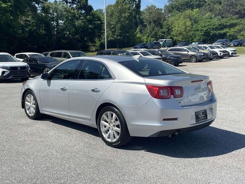 Used 2016 Chevrolet Malibu LTZ FWD image 3