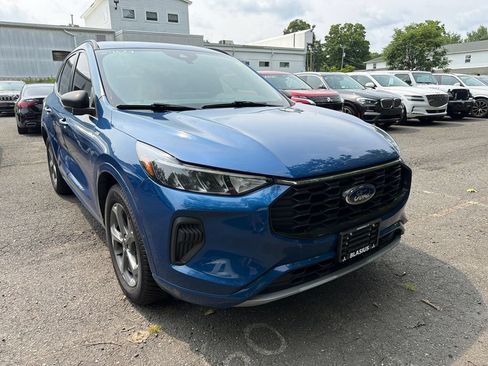 Used 2023 Ford Escape ST-Line w/ Tech Pack #1 AWD/4WD image 4
