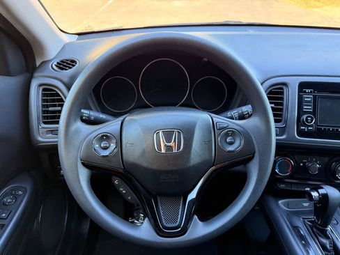 Used 2016 Honda HR-V LX image 15