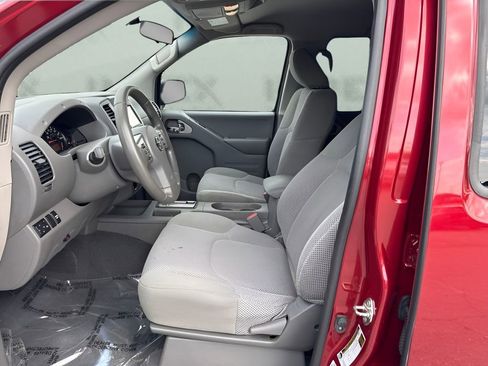 Used 2019 Nissan Frontier SV RWD image 9