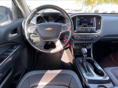 Used 2022 Chevrolet Colorado Z71 image 5