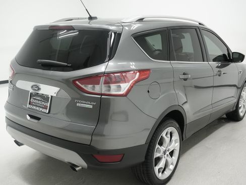 Used 2014 Ford Escape Titanium w/ Equipment Group 401A FWD image 4