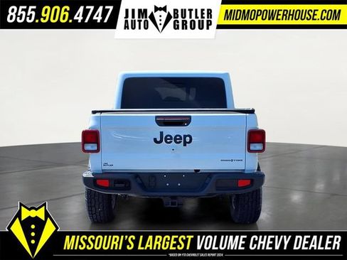 Used 2025 Jeep Gladiator Sport AWD/4WD image 5