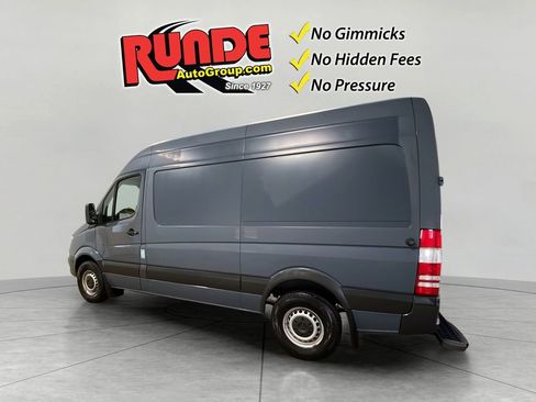 Used 2018 Mercedes-Benz Sprinter 2500 image 4