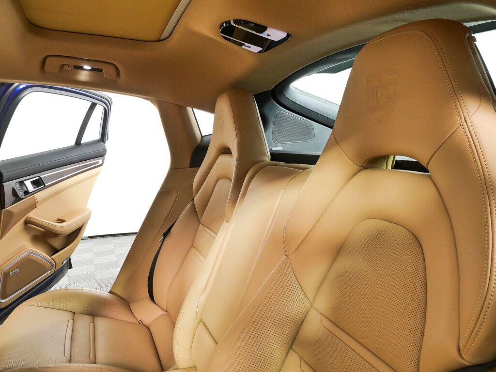 Certified 2023 Porsche Panamera Platinum Edition RWD image 23
