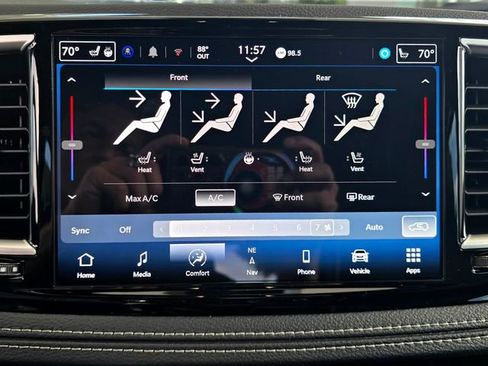 New 2026 Chrysler Pacifica Limited image 12