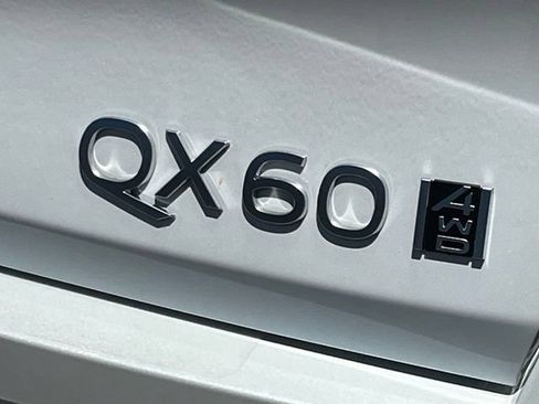 Certified 2026 INFINITI QX60 Luxe w/ Cargo Package AWD/4WD image 34