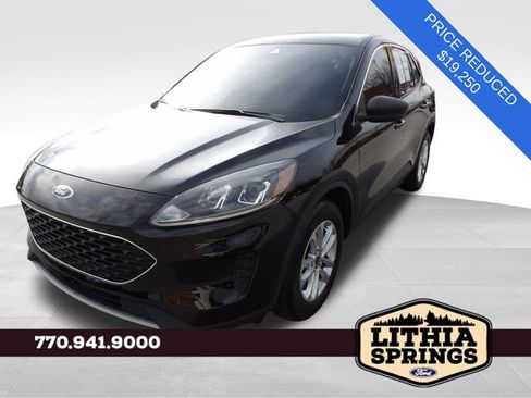 Certified 2022 Ford Escape SE image 3