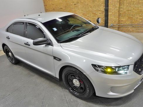 Used 2018 Ford Taurus Police Interceptor AWD image 5