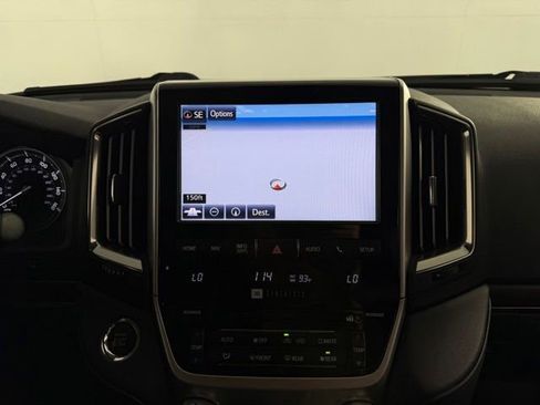 Used 2017 Toyota Land Cruiser AWD/4WD image 21