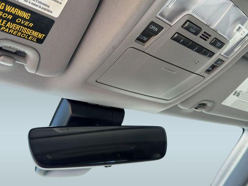 Used 2019 Toyota Highlander XLE image 20