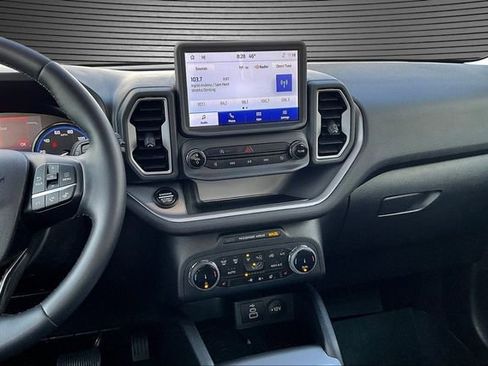Used 2024 Ford Bronco Sport Outer Banks w/ Tech Package image 9