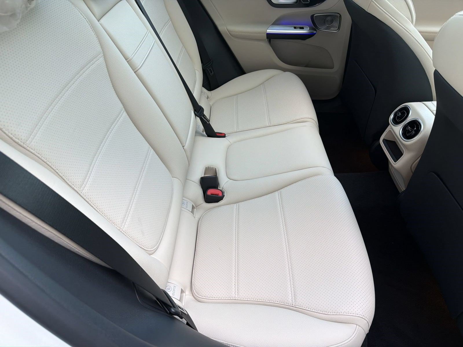 Used 2026 Mercedes-Benz GLC 300 image 32