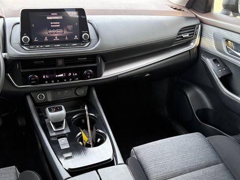 Certified 2023 Nissan Rogue SV image 14