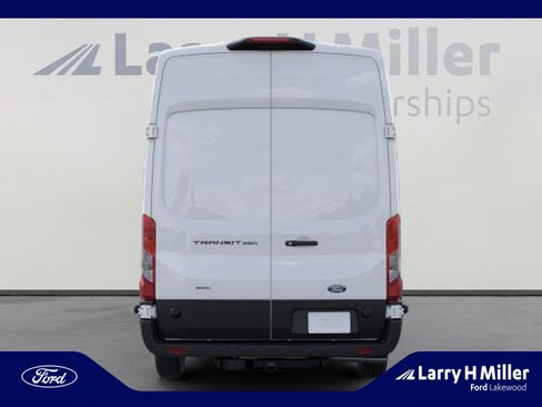 New 2026 Ford Transit 250 148 High Roof AWD image 5
