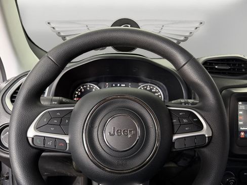 Used 2021 Jeep Renegade Sport FWD image 18