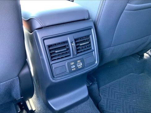 Certified 2026 Subaru Outback Premium AWD/4WD image 10