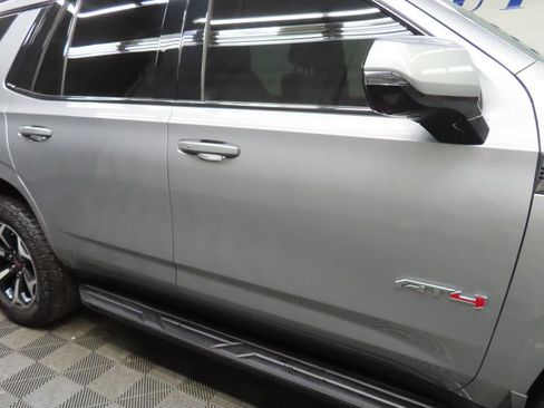 Used 2025 GMC Yukon AT4 w/ LPO, Get Active Package AWD/4WD image 41
