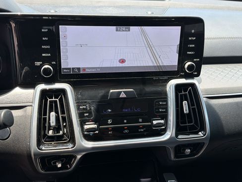 Used 2023 Kia Sorento SX FWD image 17