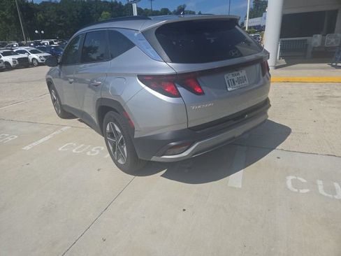 Used 2025 Hyundai Tucson SEL FWD image 8