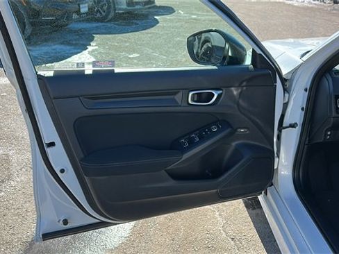 Used 2022 Honda Civic Sport image 8