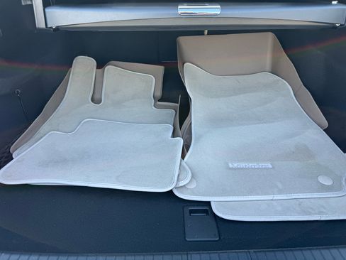 Used 2015 Mercedes-Benz E 350 Sedan image 24