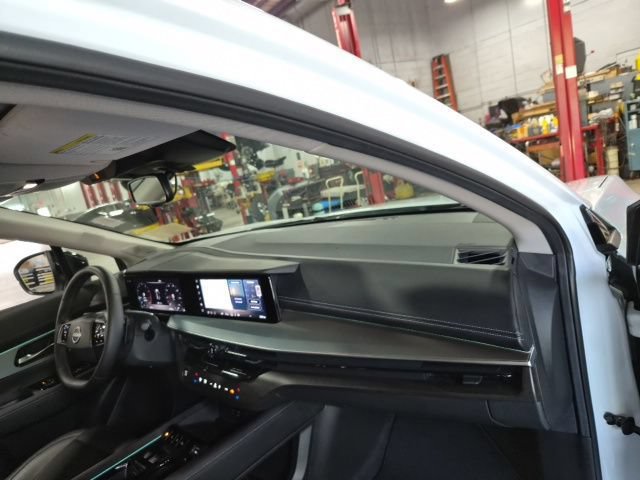 Used 2025 Nissan Murano SL w/ Cargo Package AWD/4WD image 11