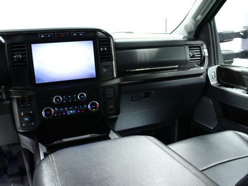 Used 2023 Ford F350 Lariat w/ Sport Appearance Package image 20