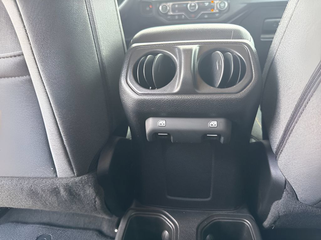 Used 2025 Jeep Wrangler Unlimited Sport AWD/4WD image 21