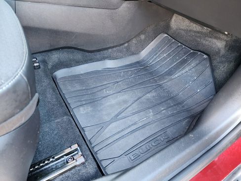 Used 2024 Buick Encore GX Preferred image 18