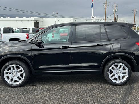 Used 2024 Honda Passport EX-L image 8