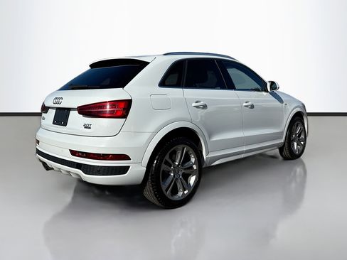 Used 2016 Audi Q3 2.0T Prestige w/ Prestige Package image 3
