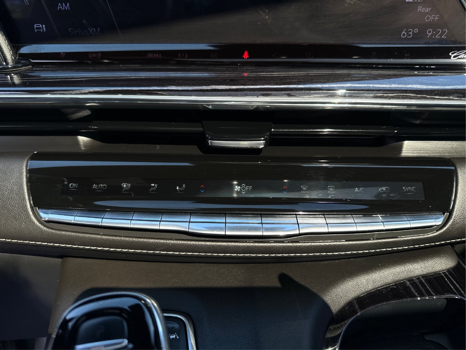 Certified 2023 Cadillac Escalade Sport AWD/4WD image 28